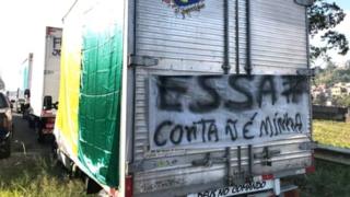 Caminhão durante greve em 2018