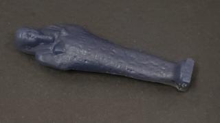 Réplica de shabit egípcio impressa com as cinzas do Museu Nacional