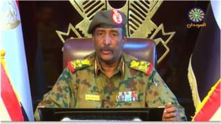 L'armée annonce que le général Abdul Fattah al-Burhan, actuel président du Soudan, va diriger le futur gouvernement par intérim.