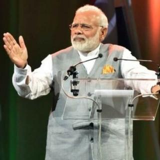 नरेंद्र मोदी