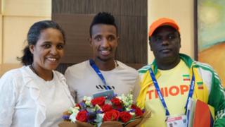 ሻለቃ ደራርቱ ቱሉ፣ ሰለሞን ባረጋና ዱቤ ጂሎ