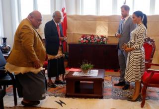 Harry and Meghan meet the Tongan PM Akilisi Pohiva