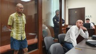 Евгений Коваленко с адвокатом