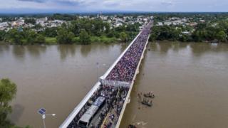 Puente internacional Roberto Robles