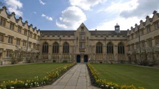 Colegio universitario, Oxford