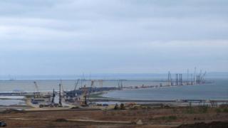 Bases de un puente.