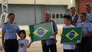 Ministro Fernando Azevedo em cerimônia após a liberação dos brasileiros em quarentena