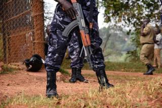 Polisi nchini Uganda wamechangia pakubwa katika kumsadia Rais Museveni kusalia madarakani