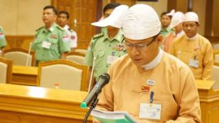 တနင်္သာရီတိုင်း ဝန်ကြီးချုပ် ဦးမြင့်မောင်
