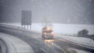 Snow on the M74