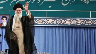 رهبر و دولت ایران چقدر در بحران فعلی سهم دارند؟