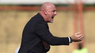 Umutoza Patrick Aussems wa Simba avuga ko ikipe ye idatewe ubwoba na TP Mazembe