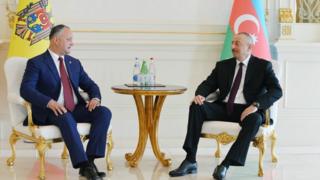 Cümə axşamı Moldovanın prezidenti İgor Dodon Azərbaycan prezidenti İlham Əliyevlə təkbətək görüş keçirib.