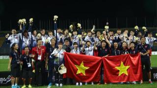 Đội tuyển bóng đá nữ Việt Nam đăng quang ngôi vô địch tại SEA GAMES 29 hồi tháng Tám