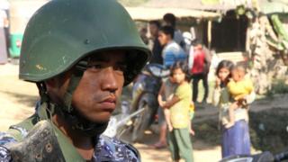 ဘူးသီးတောင်မြို့နယ်မှ နယ်ခြားစောင့်တပ်ဖွဲ့ဝင် တဦး။ ၂၅ ဇန်နဝါရီ ၂၀၁၉