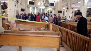 Ledakan pertama saat Minggu Palma itu terjadi dalam gereja Mar Girgis di Tanta