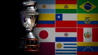 El trofeo de la Copa América.