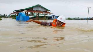 ရခိုင်ကဒုက္ခသည်စခန်းတွေမှာလည်း ရေတွေကြီးခဲ့