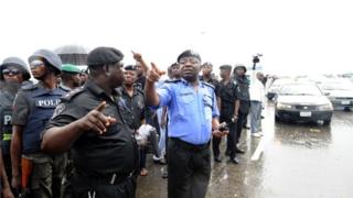 Àwọn ọlọ́pàá lórí afárá 3rd Mainland ní ìlú Eko
