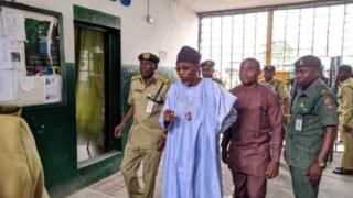 Minisita ọrọ abo abẹle Rauf Aregbeṣọ́la naa ti wa nibẹ