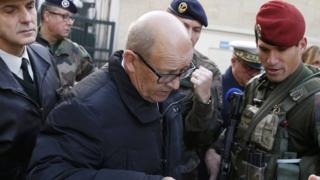 Umushikiranganji Jean Yves Le Drian agabisha ko amatora yo mu Bufaransa ashobora kubangamirwa n'ibitero vya cyberattacks