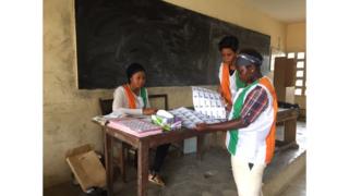 Les bureaux de vote ont ouvert en retard.