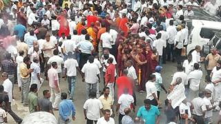 முஸ்லிம் அமைச்சர் மற்றும் ஆளுநர்களை நீக்கக்கோரி கண்டியில் போராட்டம்