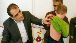 نگاهی به کارنامه قاضیزاده هاشمی، وزیر خبرساز دولت روحانی