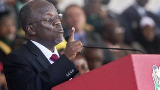 Magufuli ayaa cafiskan fidiyay markii uu jeedinayay khudbaddii maalinta xoriyadda