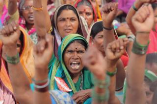 Фермеры возле Мумбаи протестуют за лучшую компенсацию