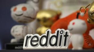 Reddit mascots