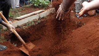Suuraa mankuusaa wayita awwaalchi qotamu mullisu Fulbaana 22 bara 2013 kan kaafame