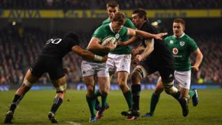 Andrew Pringle playing for Ireland v All Blacks