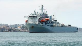 Mid ka mid ah Maraakiibta ak qayb qaadanaysa Doolatuska