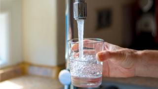 Agua de grifo