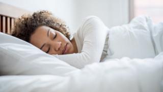 Umubiri ugira igihe cyawo uba uziko ugomba gusinzira, ariko hari abatawuha ubwo burenganzira bikabashyira mu byago