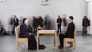 „Umetnik je prisutan", 2010. u muzeju MoMA u Njujorku