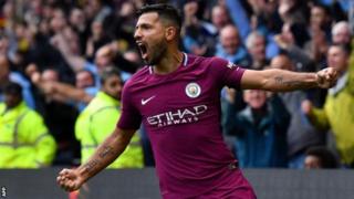 Sergio Aguero yinjije ibitsindo bitatu mu rukino rwabahuje na Watford ku munsi wa gatandatu