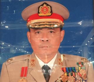 အနောက်တောင်တိုင်းတိုင်းမှူးကနေ စစ်ဘက်ရေးရာလုံခြုံရေး အရာရှိချုပ်ဖြစ်လာသူ