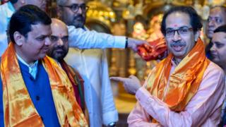 देवेंद्र फडणवीस आणि उद्धव ठाकरे
