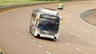 Reading gas-powered bus attempts record