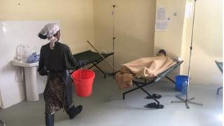 Wani marar lafiya a kwance a gadon asibiti
