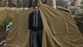 Соратники Саакашвілі розбили наметовий табір під Радою