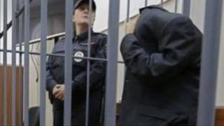 Санкт-Петербургдагы жардыруу боюнча теги борбор азиялык ондон ашык адам кармалды.