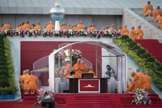 ธรรมกาย, วัดพระธรรมกาย, ธัมมชโย, ดีเอสไอ, ประยุทธ์ จันทร์โอชา, ม.44