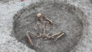 Esqueletos de cerca de 3 mil anos de idade encontrados em Oxfordshire