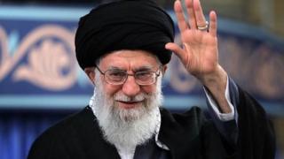 آیت الله علی خامنه ای از سی سال پیش رهبر جمهوری اسلامی ایران است