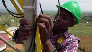 Técnico en torre de telecomunicaciones