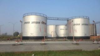पेट्रोलियम पदार्थ