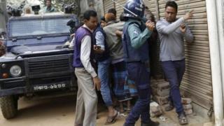 बांग्लादेशी आत्मघाती महिला
